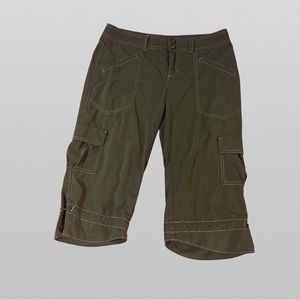 Athleta Cropped Cargo Pant Sz 6